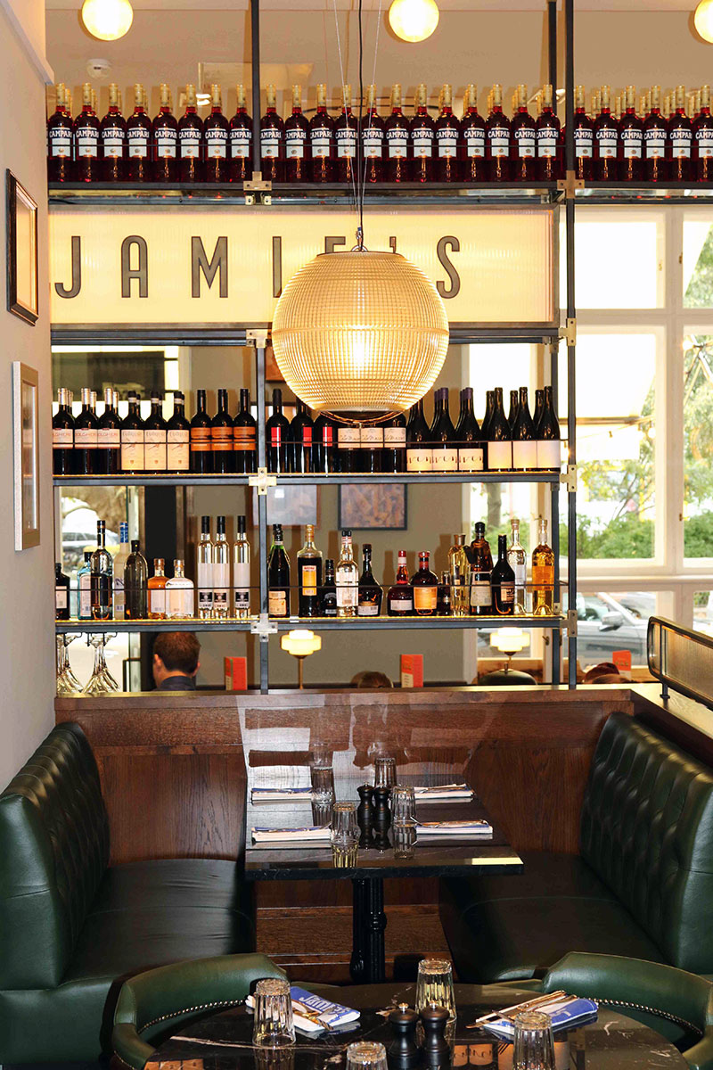 Jamie Oliver Jamies Italian. Die Weinschwenker.